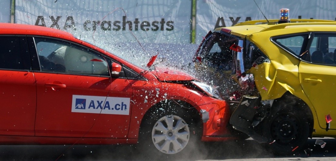 na colisão de carros, o airbag é acionado por uma reação que depende da relação estequiométrica